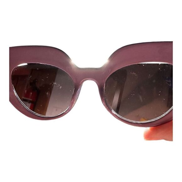 Plastic cat eye sunglasses black & purple frame - Picture 9 of 11
